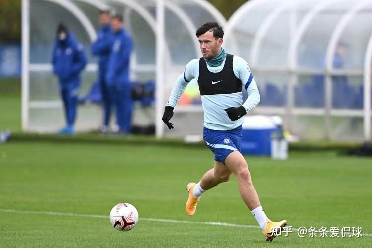 爱游戏体育赛事直播平台包含拜仁慕尼黑内部会议纪要流出——窗口期队长鼓劲;全明星赛使命明确;团队化学反应显著的词条